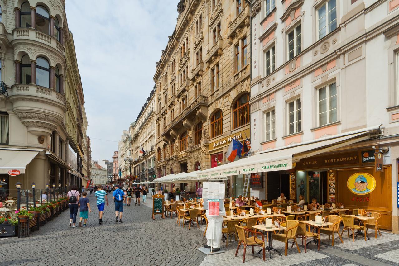 Prague Inn Exterior photo